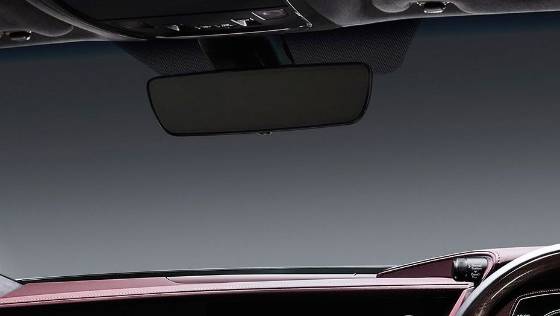 Lexus LS (2018) Interior 014