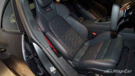 2023 Audi RS e-tron GT public Interior 009