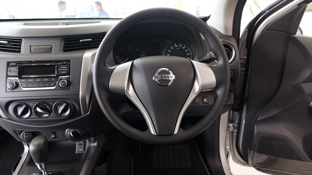 2018 Nissan Navara Single Cab 2.5 (M) Interior 005