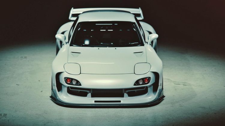 This Mazda RX-7 kit Lives to Offend