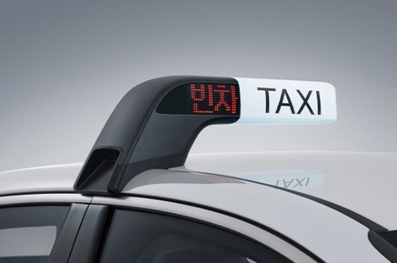 The new Hyundai Sonata taxi has a simple solution to make it safer for passengers