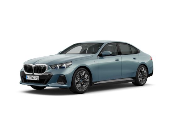2024 BMW i5 eDrive40 升级款登陆大马，升级 22 kW AC 充电，售价从 RM 420k 起！