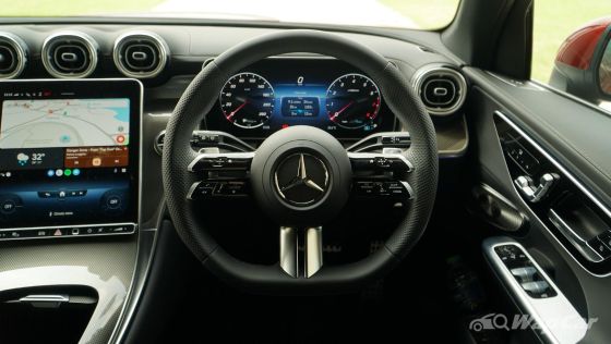 2023 Mercedes-Benz GLC 300 4MATIC (CKD)) Interior 008