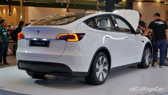 2023 Tesla Model Y Rear-Wheel Drive Exterior 004