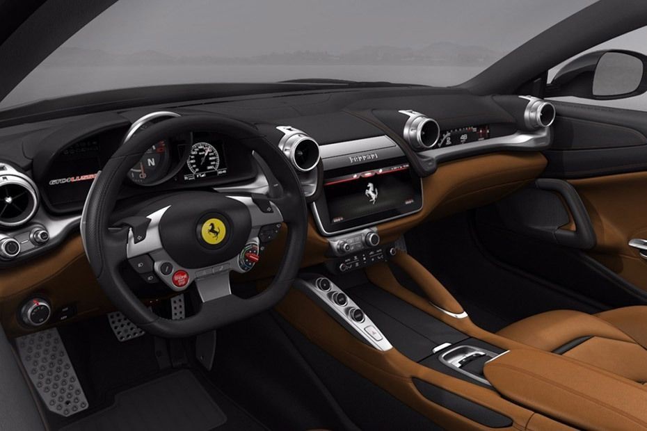 Ferrari GTC4Lusso (2016) Interior 001