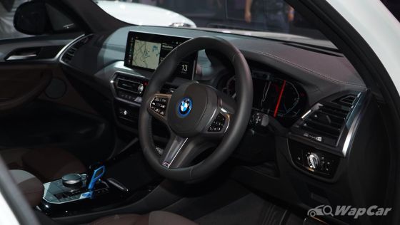 2022 BMW iX3 M Sport Public Interior 003