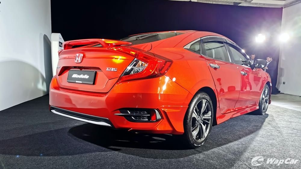 The new 2020 Honda Civic FC facelift looks best in Passion Red Pearl colour 02