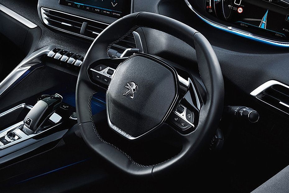 Peugeot 3008 (2018) Interior 002