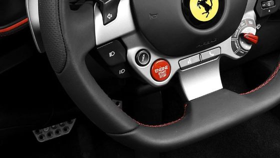 Ferrari 812 Superfast (2017) Interior 003