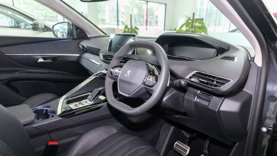 2019 Peugeot 5008 THP Plus Allure Interior 002