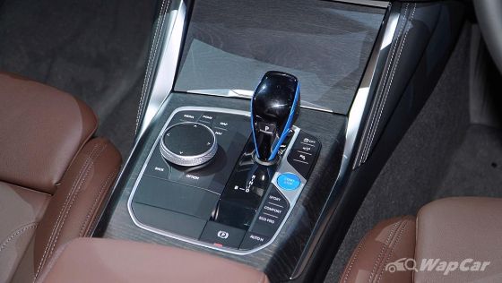 2022 BMW i4 eDrive40 M Sport Interior 006