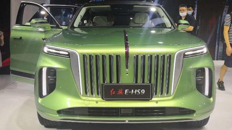 The Hongqi E-HS9 could scare Rolls-Royce with that large grille