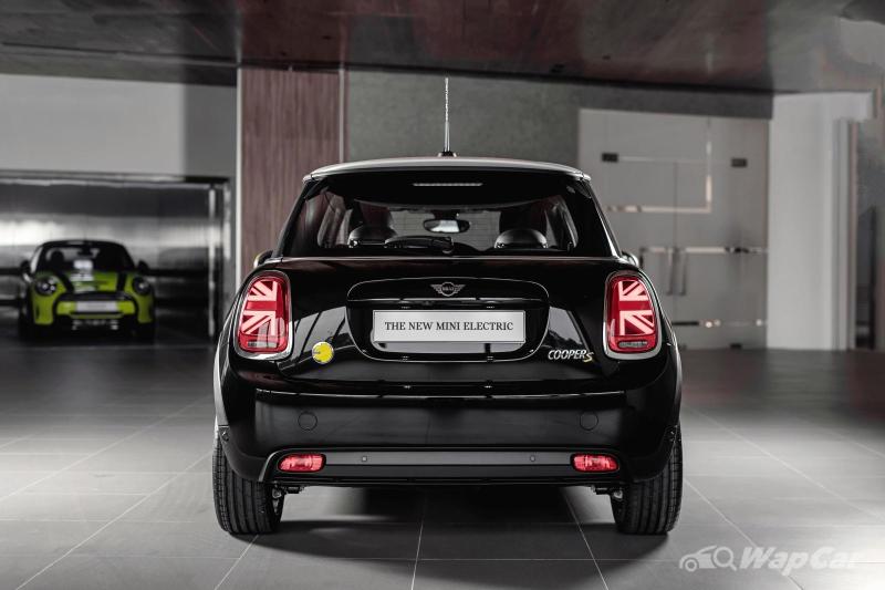 2021 MINI Electric facelift arrives in Malaysia, RM 1k cheaper at RM 217k 02