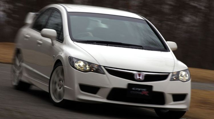 Honda Civic Type R – is the FD2 Type R the best one ever?