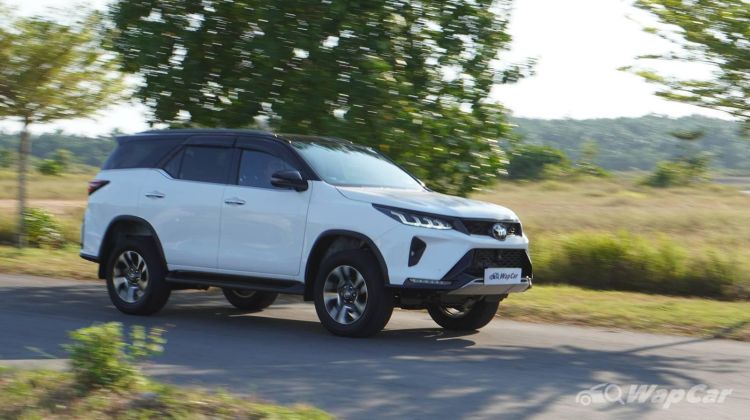 Pros and Cons: 2021 Toyota Fortuner 2.8 VRZ - Floods aren't a problem, but your stuff might be