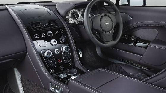 Aston Martin Rapide S (2015) Interior 001