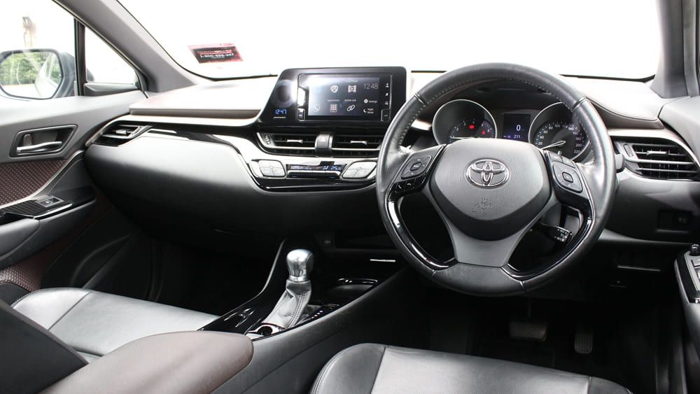 2019 Toyota C-HR 1.8 Interior 002