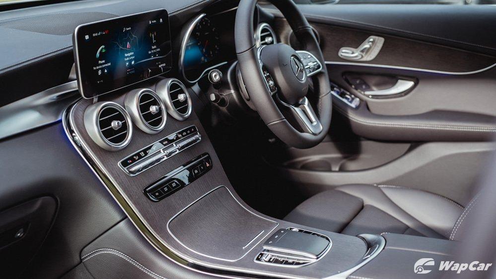 2020 Mercedes-Benz GLC 300 4Matic Interior 002
