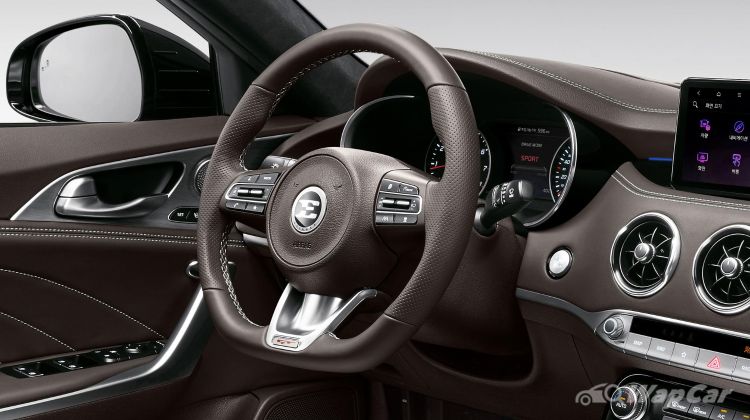 Kia debuts Kia Stinger facelift; New ADAS, 304 PS, 422 Nm