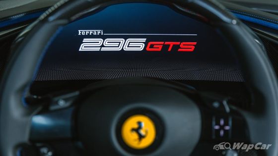 2022 Ferrari 296 GTS V6 Interior 006