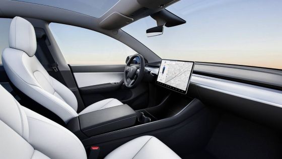 2022 Tesla Model Y Long Range Interior 003