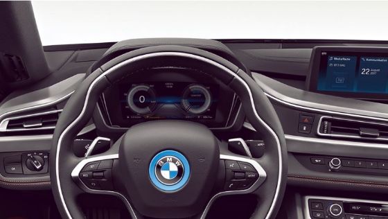 BMW i8 Roadster (2018) Interior 007