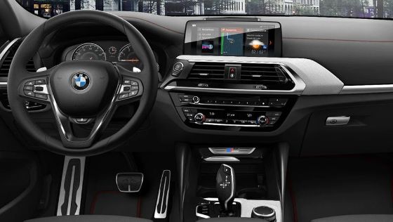 BMW X4 (2018) Interior 001