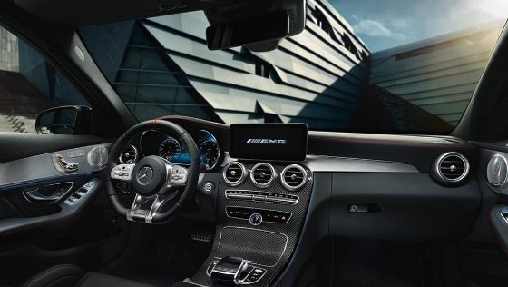 Mercedes-Benz AMG C-Class (2019) Interior 002