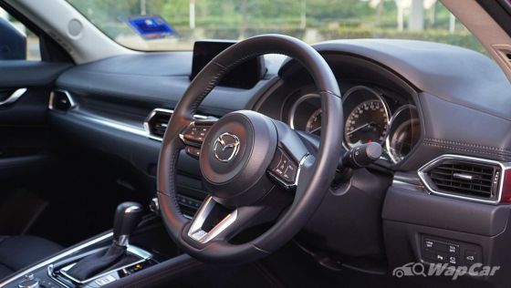 2019 Mazda CX-5 2.0L High SKYACTIV-G Interior 003