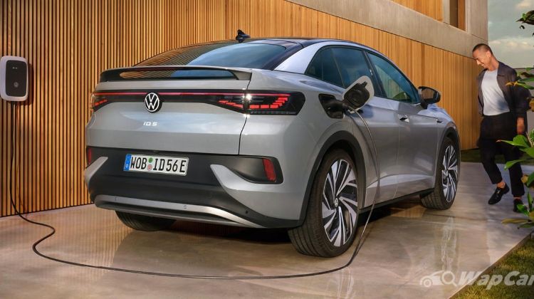 In Germany, ICE car owners and oil industry have to pay money to EV owners