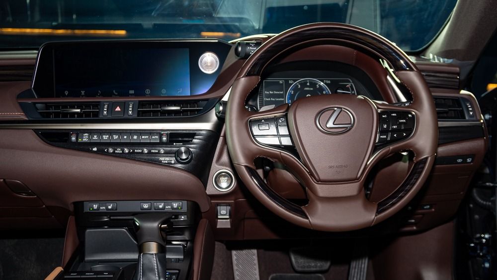 2019 Lexus ES 250 Luxury Interior 003