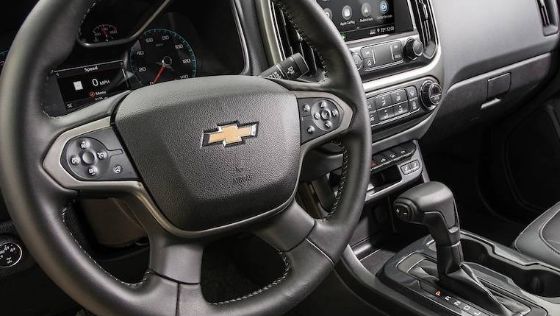 Chevrolet Colorado (2019) Interior 003