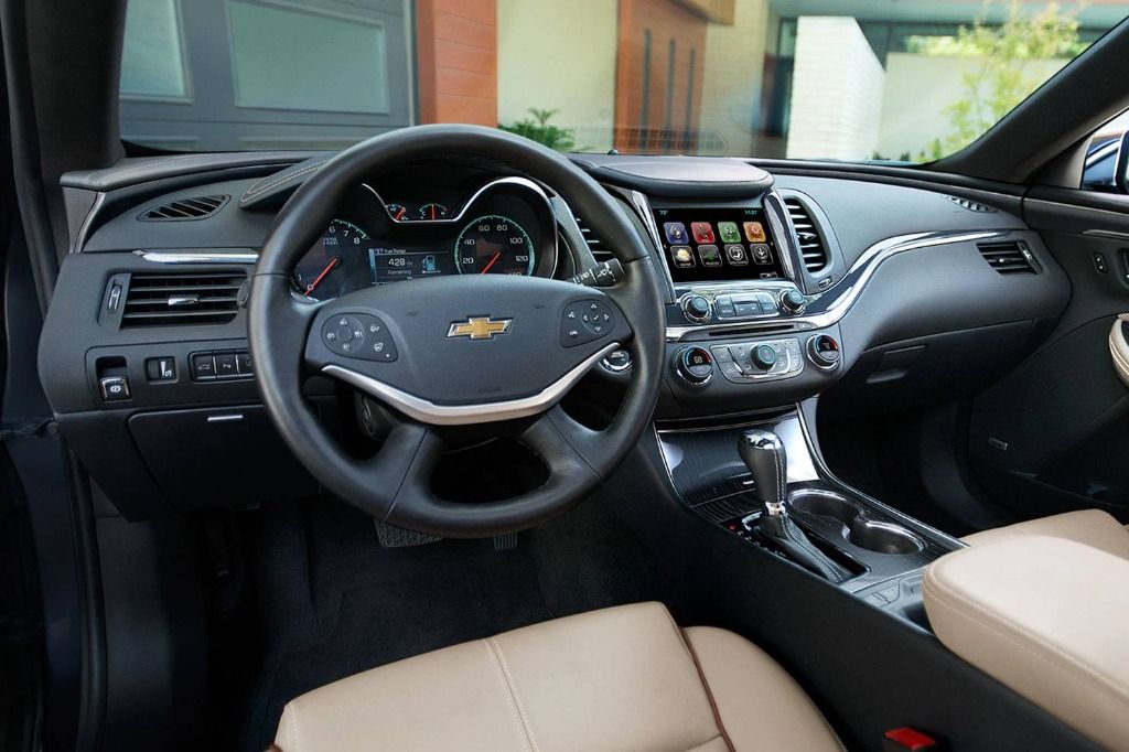 Chevrolet Impala (2019) Interior 004