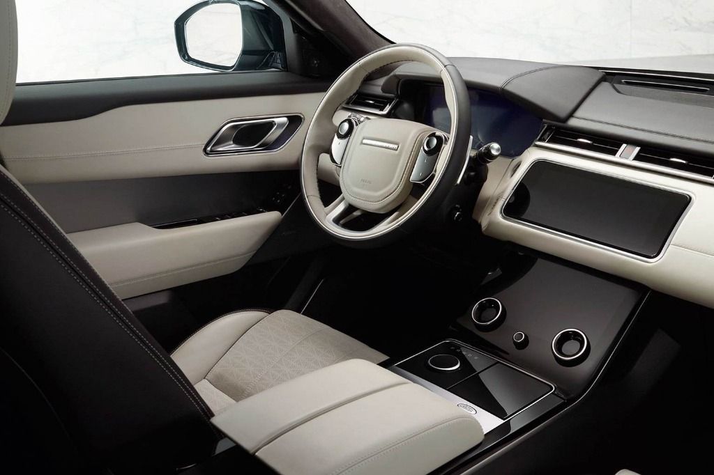 Land Rover Range Rover Velar (2018) Interior 002