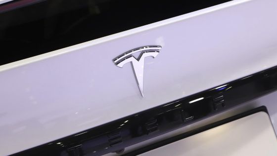 2022 Tesla Model X AWD Exterior 039