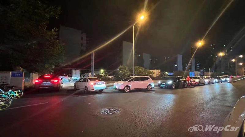 Desperate Chinese EV drivers queue from 8pm to 5am - chargers and battery swap stations suspended amidst heat wave 06