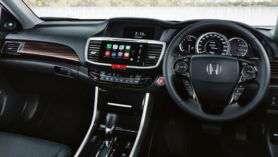 Honda Accord (2018) Interior 001