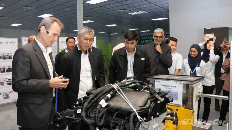 Tengku Zafrul visits Inokom plant, says Malaysia can be hub for ASEAN, to support EVs - and water is still wet
