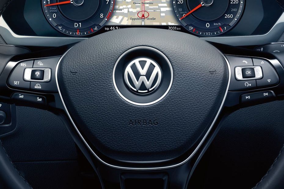 Volkswagen Tiguan (2018) Interior 003