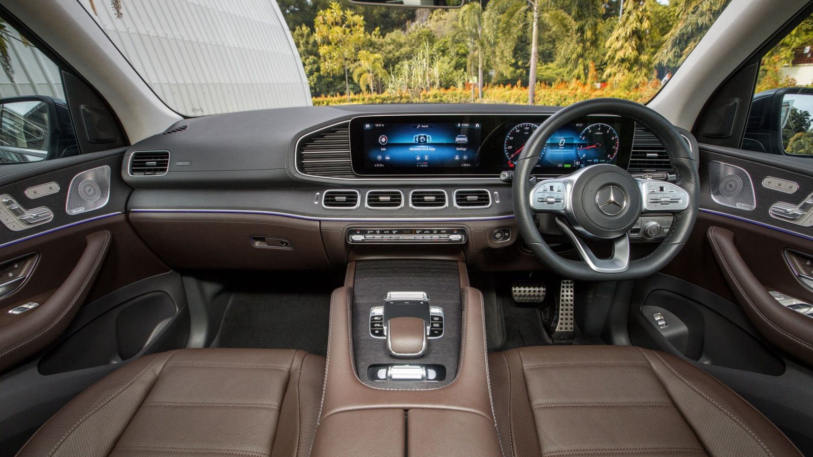 2020 Mercedes-Benz GLS 450 4Matic Interior 001
