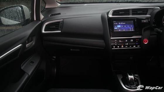 2019 Honda Jazz 1.5 Hybrid Interior 004