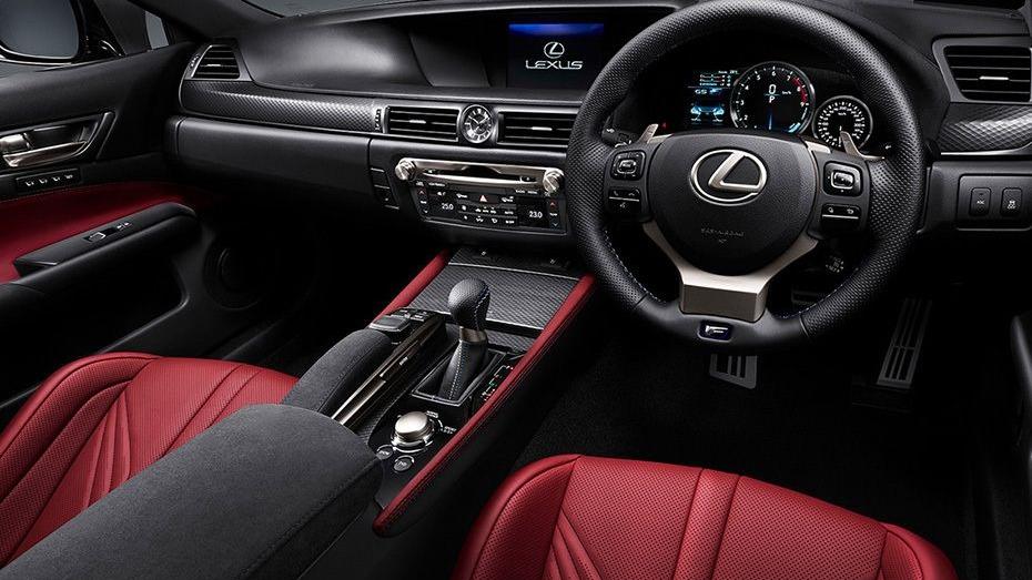 Lexus GS (2018) Interior 001