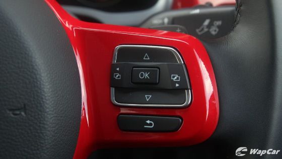 2018 Volkswagen Beetle 1.2 TSI Sport Interior 009