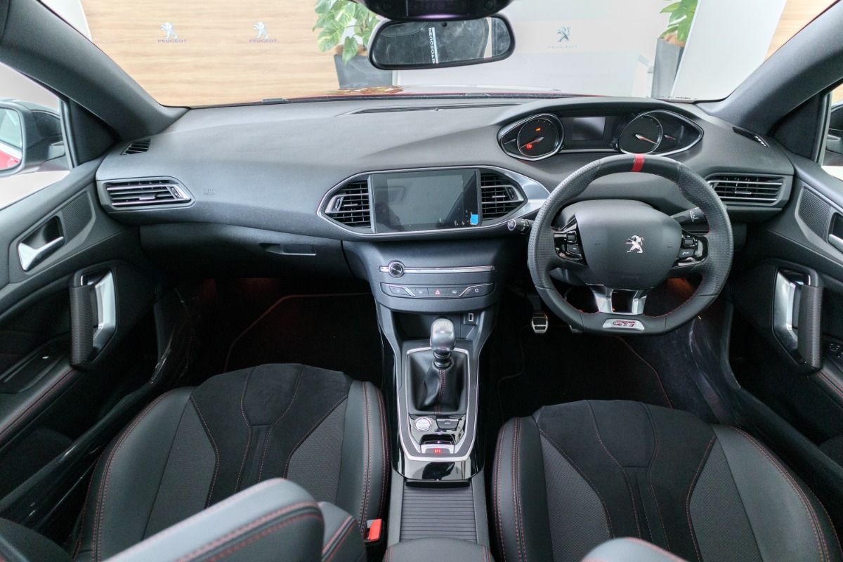 2019 Peugeot 308 GTi Interior 001