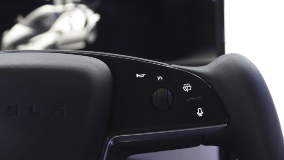 2022 Tesla Model X AWD Interior 008
