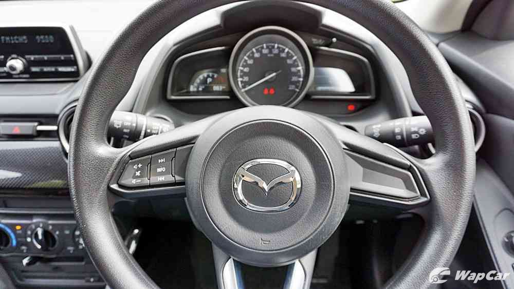 2018 Mazda 2 Hatchback 1.5 Hatchback GVC Mid-spec Interior 004