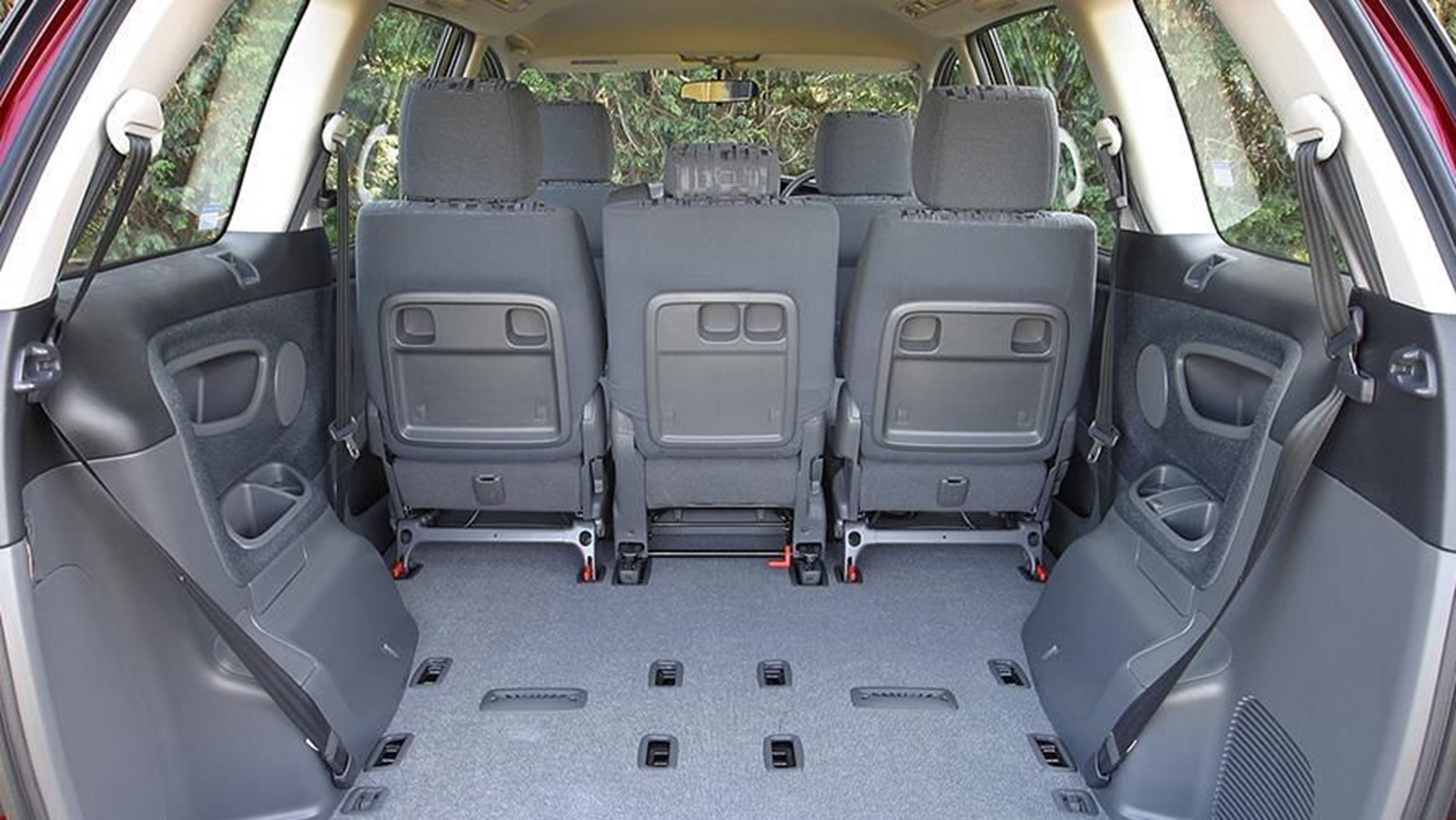 2006 Toyota Estima 3.5L S-package Interior 008