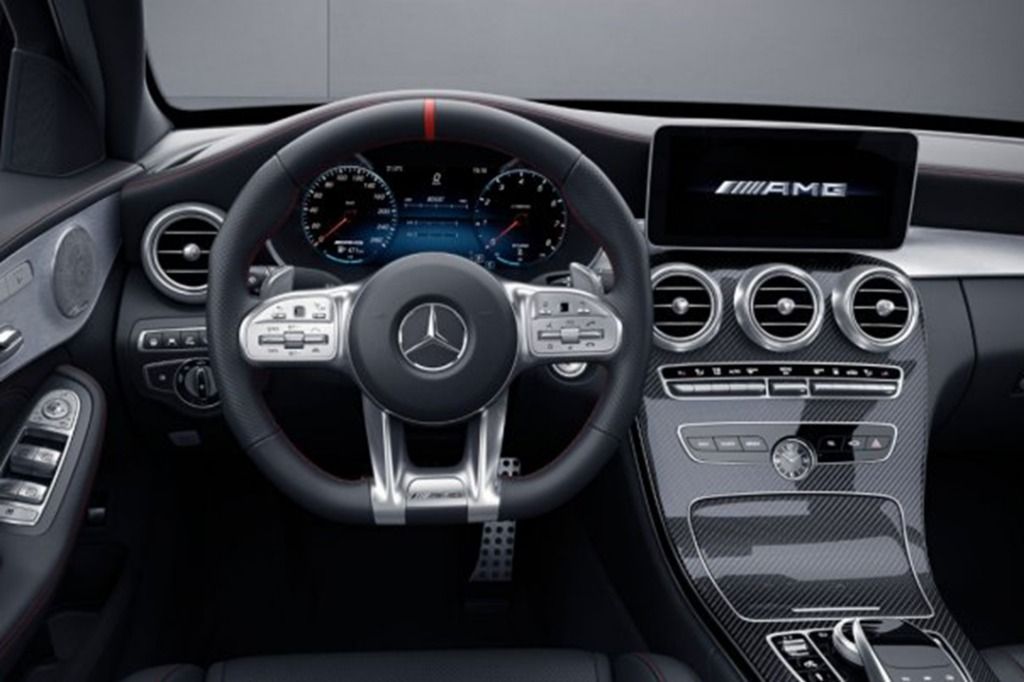 Mercedes-Benz AMG C-Class (2019) Interior 004