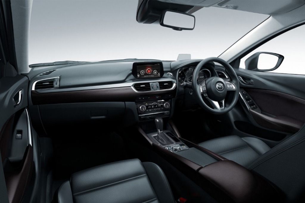 Mazda 6 Grand Touring (2018) Interior 001
