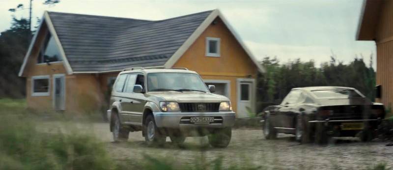 The car that saved James Bond in No Time To Die is a Toyota Land Cruiser Prado! Wait what? 02